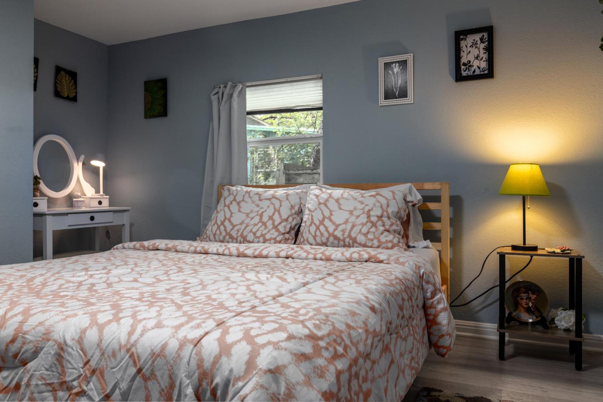 Award Winning Cultural Heritage Home Near Downtown - Walk To 6Th Street Όστιν Εξωτερικό φωτογραφία